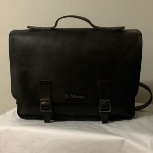 dr martens nylon messenger bag